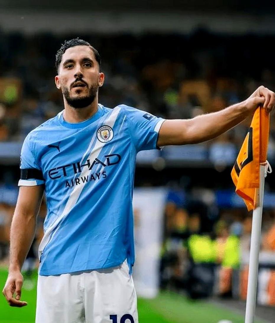 冲刺阶段曼城调整名单以备意大利杯今夜里昂调整名单以备亚冠，媒体一致点评：球探报告显示潜的简单介绍