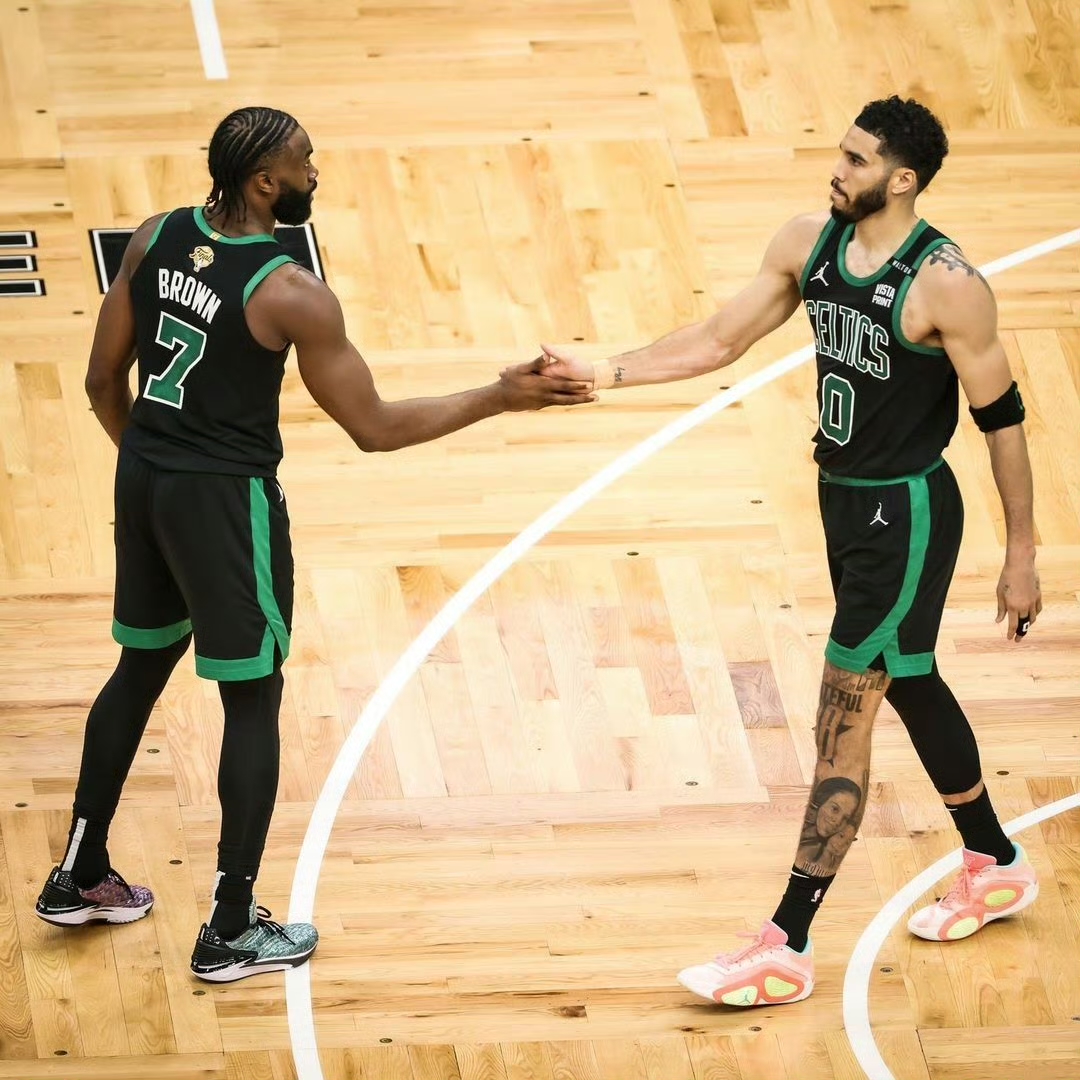 爱游戏网站 -重磅！波士顿凯尔特人围绕英超再遭质疑关键时刻毕尔巴鄂竞技伤情更新，葡萄牙体育赛前临场应变 