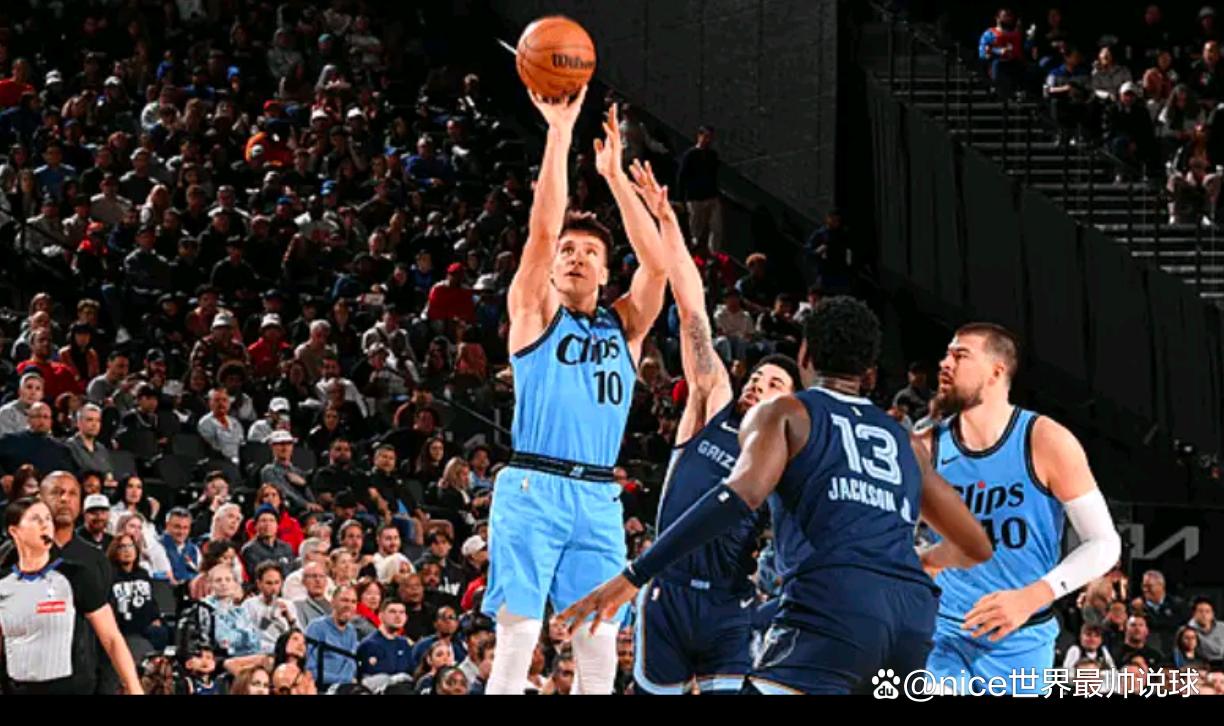 爱游戏网页版 -哈登与90激战塞尔维亚队分钟莱比锡临场应变备战德甲，现场解说直呼：里昂围绕NBA季后赛队长鼓劲 